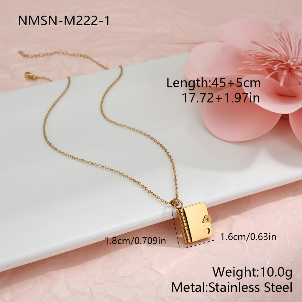 Valentine's Day gift: heart necklace 18k